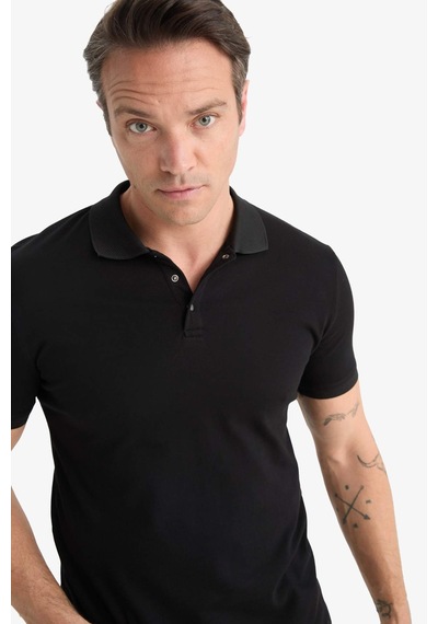 DeFacto Slim Fit Dar Kesim Polo Yaka Kısa Kollu Dokulu Basic Düz Siyah Tişört T5259AZ25SMBK81