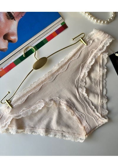 Arlet Kadın Pamuklu Rahat Günlük Kullanım Dantelli Slip/külot Li Krem