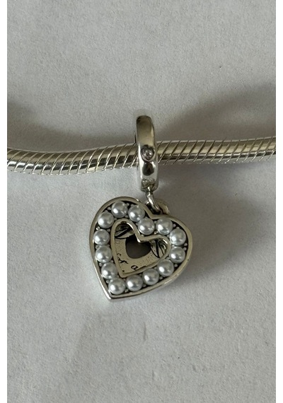 Fubena Beyaz Boncuklu Mom Sallantılı Charm Gümüş
