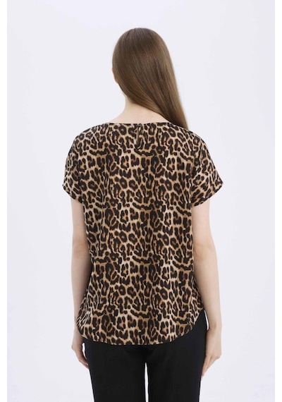 DeFacto Regular Fit Leopar Desenli Bisiklet Yaka Kısa Kollu Bluz E7038AX25SPBG150