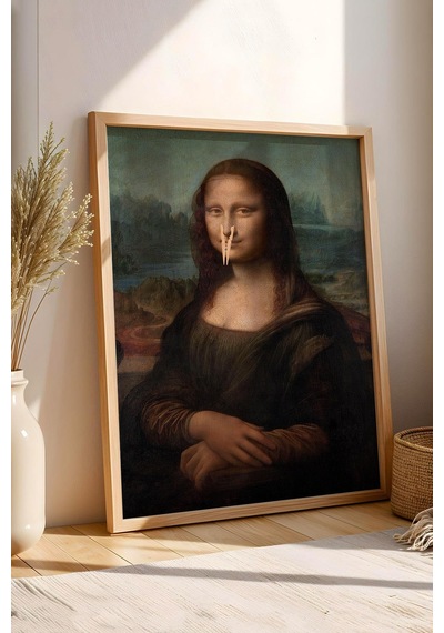 Burnu Mandallı Mona Lisa Çerçeveli Tablo - Wc Tuvalet İçin Tablo