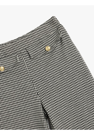 Koton Ekoseli Bol Paça Pantolon Düğme Ve Kapaklı Cep Detaylı Siyah Desenli 5wkg40227ak Siyah Koton Ekoseli Bol Paça Pantolon Düğme Ve Kapaklı Cep Detaylı Siyah Desenli 5wkg40227ak Siyah