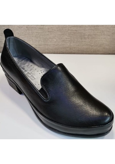Castle Black 24553 Kadın Hakiki Deri Comfort Ayakkabı Sıyah Siyah Castle Black 24553 Kadın Hakiki Deri Comfort Ayakkabı Sıyah Siyah