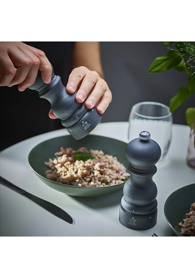 Peugeot Paris Graphite Karabiber Değirmeni 15 Cm Çok Renkli