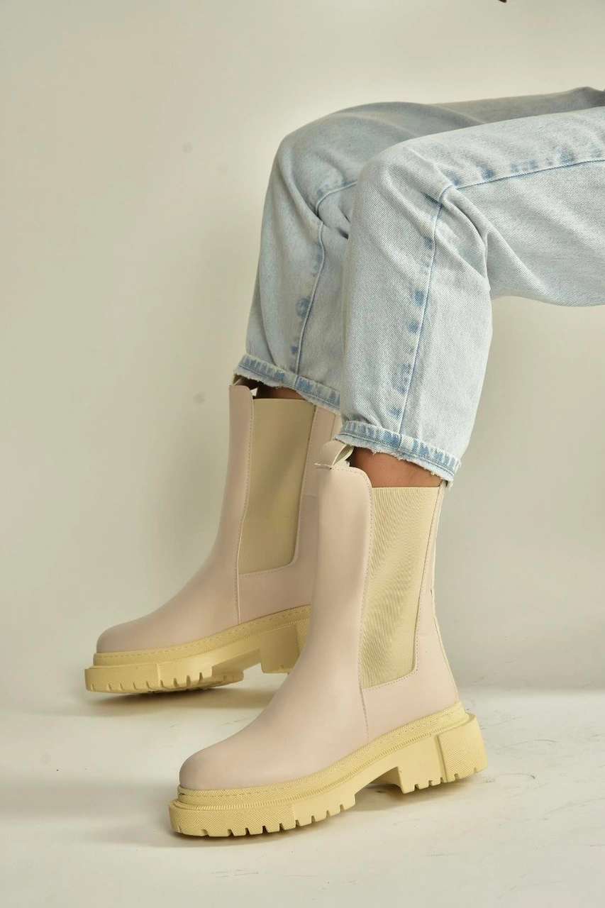 Fox Shoes V652649009 Bej Lastik Detaylı Kalın Tabanlı Kadın Bot Bej-suni Deri