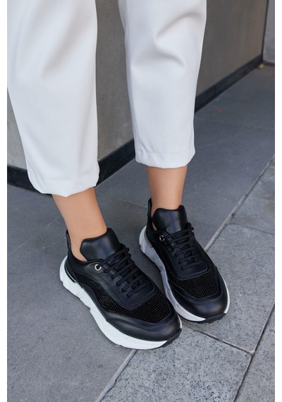 Hilary Siyah Hakiki Deri Taşlı Kadın Sneaker-Siyah