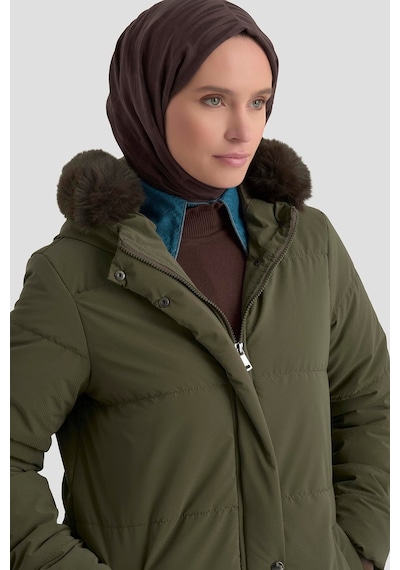 Armine Trend Boydan Fermuarlı Yanları Fermuar Detaylı Kapüşonu Kürklü Mont Haki 25kt744
