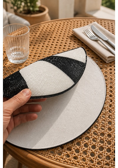 Boncuk İşlemeli Amerikan Servis 2'li Set Yuvarlak Supla 36x36 Cm Siyah Beyaz Siyah - Beyaz
