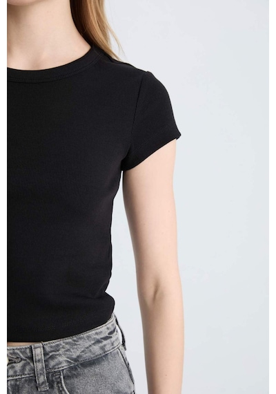 DeFacto Coool Fitted Basic Düz Fitilli Kaşkorse Kısa Kollu Siyah Tişört E0287AX25SMBK81