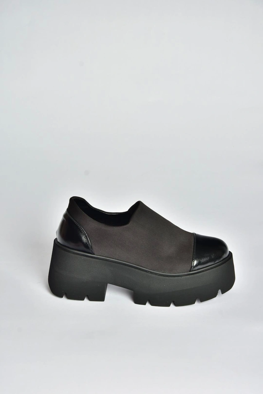 Fox Shoes V272906404 Siyah Kumaş Kalın Tabanlı Kadın Ayakkabı Siyah-kumaş