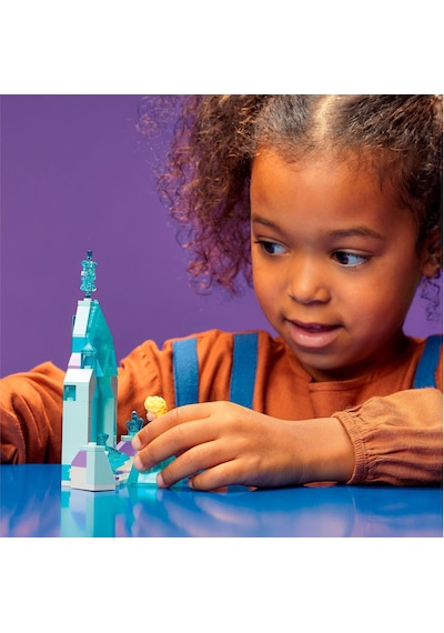 LEGO® Disney 43199 Princess Elsa’nın Kale Avlusu 53 Parça