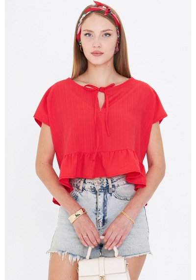 Armonika Kadın Açık Kırmızı Yarasa Kol Yakası Bağlamalı Eteği Fırfırlı Oversize Crop Bluz Arm-24y001088 Armonika Kadın Açık Kırmızı Yarasa Kol Yakası Bağlamalı Eteği Fırfırlı Oversize Crop Bluz Arm-24y001088