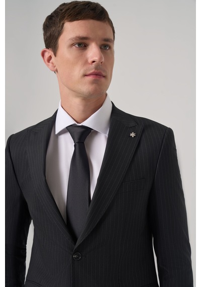 Morven Erkek Siyah Yünlü Trend Çizgili Slim Fit Sivri Yaka Takım Elbise 26mc001042001 Siyah