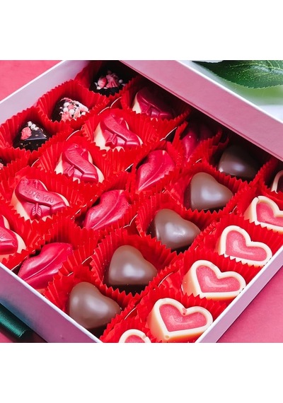 Nin Chocolate Sevgiliye Topuklu Ayakkabı Figürlü Büyük Spesiyal Çikolata Kutu
