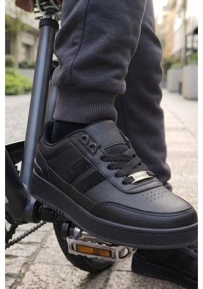 In Step Black Legend Series: Siyah Unısex Çocuk Spor Ayakkabı