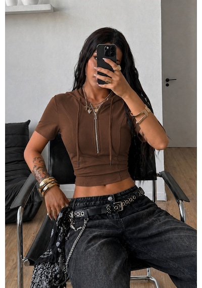 Tarz Cool Kapüşonlu Crop Tişört Fermuarlı Kısa Kollu Kadın Üst Body Kahverengi