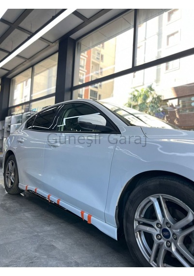 Ford Focus Sedan Body Kit Plastik Boyasız