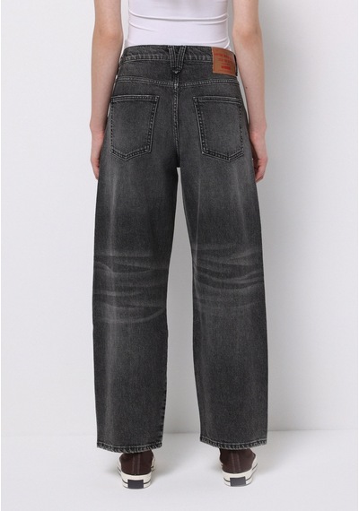 Colin's Colins Loose Fit Düşük Bel Daralan Paça Kadın Siyah Jean Pantolon Cl1076781 Q1.v1 Dn44565 Denim Colin's Colins Loose Fit Düşük Bel Daralan Paça Kadın Siyah Jean Pantolon Cl1076781 Q1.v1 Dn44565 Denim