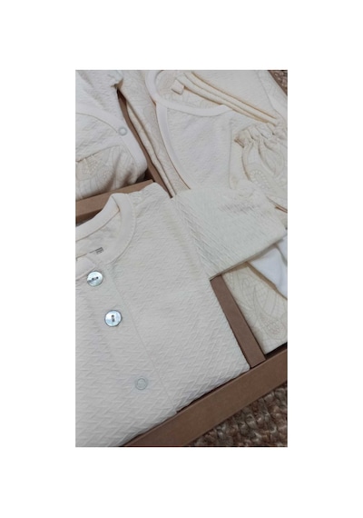 Caramell Barbosa 10'lu Hastane Çıkışı Kız Bebek Şık Model Bej
