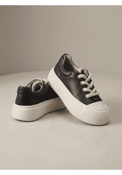 Tonny Black Rahat Kalıp Kauçuk Taban Bağcıklı Sneaker Kadın Siyah Beyaz Sneaker Tbklc05