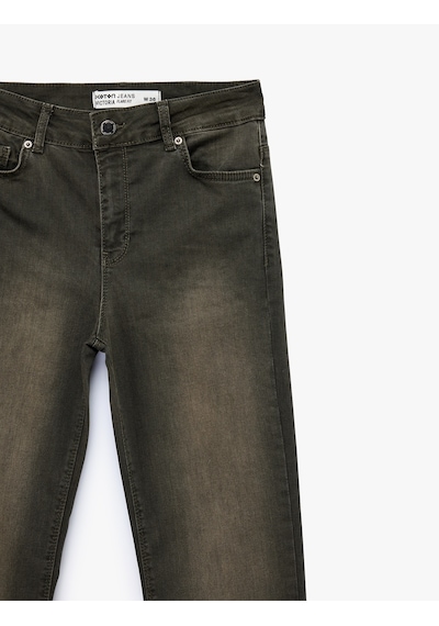 Koton Dar Kesim Düğmeli Cepli İspanyol Paça Denim Pantolon - Flare Jeans Haki 6sal40095mw Haki