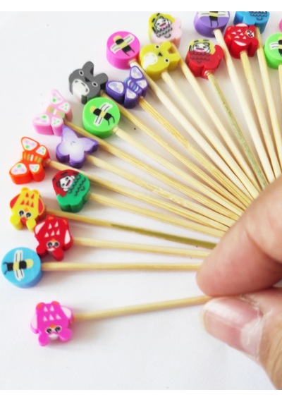 100 Adet Dekoratif Fimo Boncuklu Sevimli Karakterler Pasta Kürdanı 6,5 Cm Karışık Renk - Doğum Günü