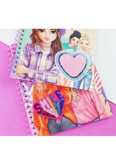 Pop Girl Moda Tasarım Ve Çıkartmalı Boyama Kitabı - Çocuklar İçin Eğlenceli Aktivite Çok Renkli