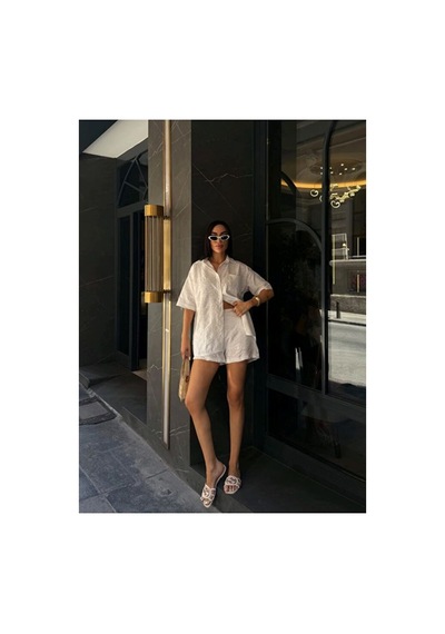 Nido Moda Kadın Oversize Fisto Gömlek Ve Beli Lastikli Şort İkili Takım Beyaz