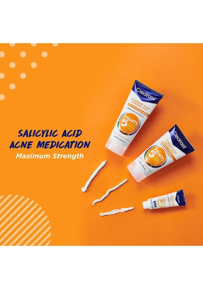 Clearasil Stubborn Akne Karşıtı 5'i 1 Arada Peeling Etkili Yüz Temizleme Jeli 200 ML