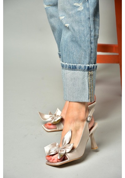 Fox Shoes K749384904 Ten Kumaş Kadın Topuklu Ayakkabı Ten Rengi