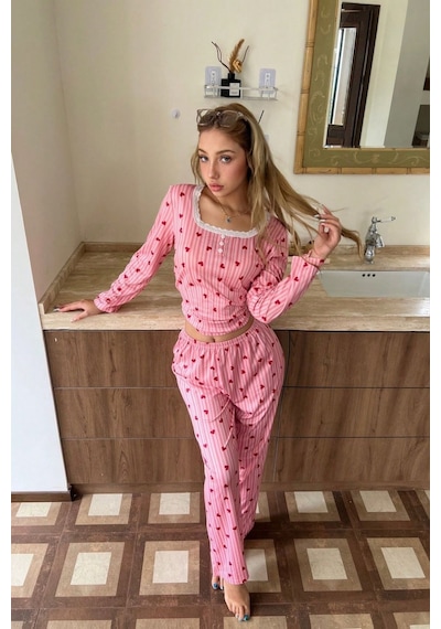 Bella Notte Pembe Dantel Yaka Detaylı Süs Düğmeli Uzun Kollu Pijama Takımı