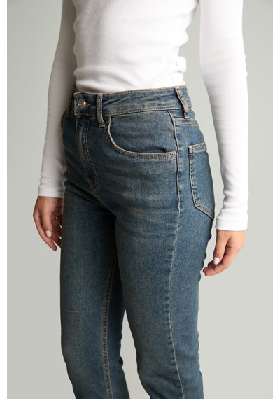 Defacto Crop Flare Fıt Yüksek Bel Bilek Boy Jean Yıkamalı Pantolon G2217ax26aunm34 Mavi-nm34