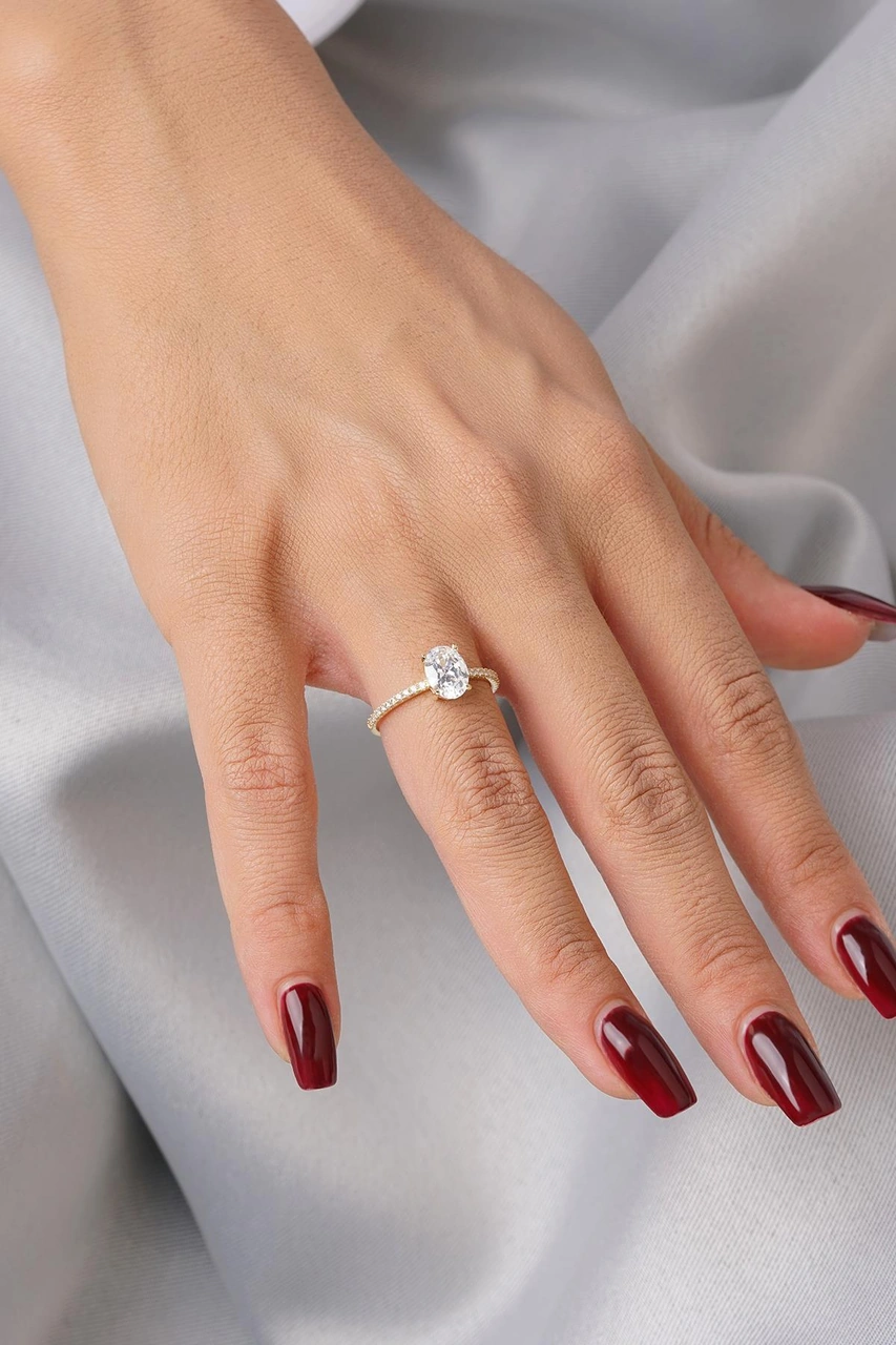 14 Ayar Altın Oval Baget Taşlı Yüzük Pembe Altın