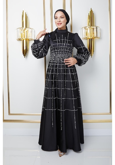 Olcay Önü Ve Kolları Taş Ve Pul Bezeli Kloş Saten Tesettür Abiye Elbise Siyah 1675