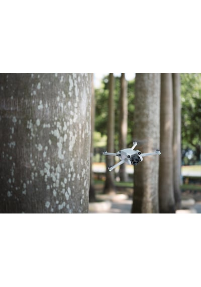 DJI Mini 3 Pro RC (DJI RC Ekranlı Kumandalı) 48 MP 4K Drone