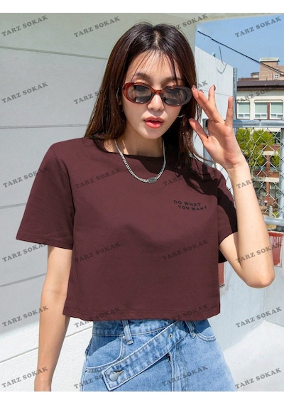 Flood Of Style Crop Ckod-232913 Dazy Kadın Slogan Desenli Kısa Kollu Kısa Bordo