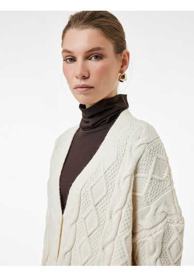 Koton Koton X Sibil Çetinkaya - Uzun Kollu Düğmeli V Yaka Saç Örgü Crop Oversize Hırka Ekru 6wak90489ht Koton Koton X Sibil Çetinkaya - Uzun Kollu Düğmeli V Yaka Saç Örgü Crop Oversize Hırka Ekru 6wak90489ht