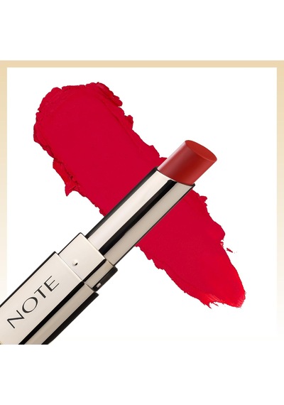 Cosmetics Iconic Matte Lipstick 111 Fearless Kalıcı Mat Ruj, Kırmızı Çok Renkli