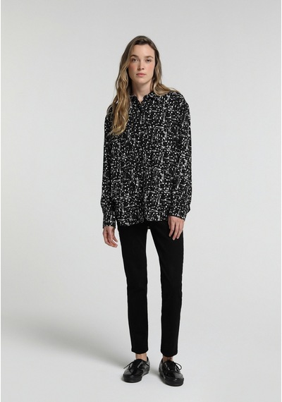 Colin's Colins Boyfriend Fit Shirt Neck Baskılı Kadın Siyah Uzun Kol Gömlek Cl1081697 Q1.v1 Blk