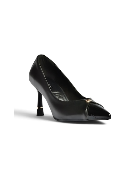 Fox Shoes Z308300509 Siyah İnce Topuklu Sivri Burun Kadın Ayakkabı