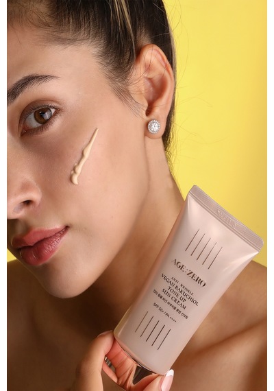 Zero Premium Bakuchiol Beyazlatıcı  Vegan Karşıtı Güneş Kremi SPF50+ 80 ML