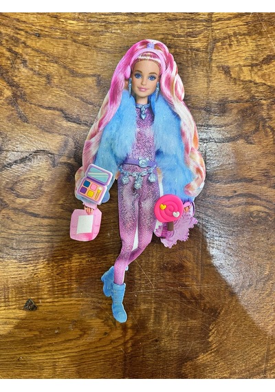 Ütü İle Yapışan 24x13 Cm Pembe Saçlı Kız Arma Dikiş Aplike