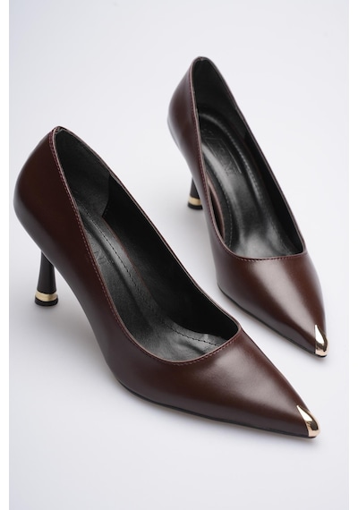 Esatsani Kahverengi Deri Sivri Burun 8 Cm Topuklu Gold Burunluk Detaylı More Stiletto Kadın Ayakkabı Kahverengi Deri Esatsani Kahverengi Deri Sivri Burun 8 Cm Topuklu Gold Burunluk Detaylı More Stiletto Kadın Ayakkabı Kahverengi Deri