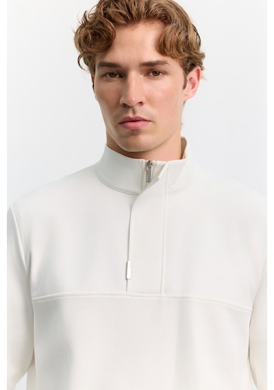 Avva Erkek Ekru Dik Yaka Fermuarlı Kolay Ütülenen Pamuklu Regular Fit Sweatshirt A62y1222