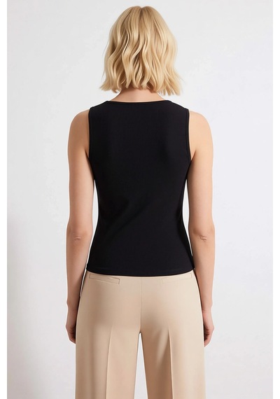 Benerly Kadın Bluz Fitted Crop Bisiklet Yaka Kolsuz Düğmeli Fitilli Örme siyah
