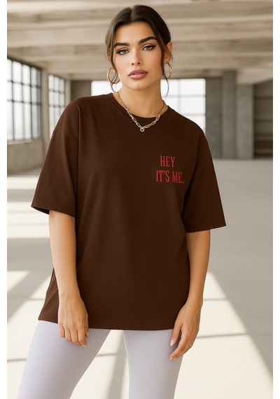 Hey It's Me Baskılı Oversize T-shirt Kahverengi