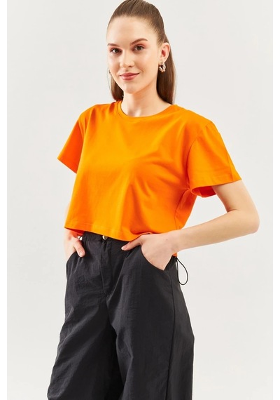 Kadın Rahat %100 Pamuklu Penye Bisiklet Yaka Kısa Kol Basic Crop T-shirt Turuncu