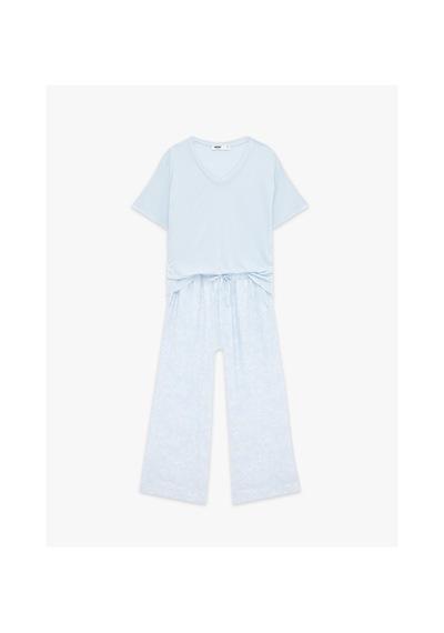 Koton Viskon Kumaş Rahat Kesim V Yaka Kısa Kollu Pijama Takımı Mavi Desenli 6slk50014mw