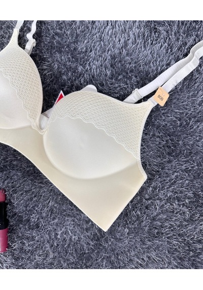Günlük Kullanım Lazer Kesim Push-up Destekli Yumuşak Sütyen Ekru Ekru Günlük Kullanım Lazer Kesim Push-up Destekli Yumuşak Sütyen Ekru Ekru