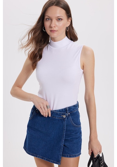 Tudors Kadın Regular Fit Klasik Kesim Viskon Kumaş Balıkçı Yaka Sıfır Kol Beyaz Bluz-34811 Beyaz